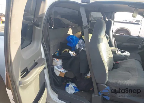 2001 Ford F-150 Lariat/Xl/Xlt from USA, damaged, VIN 2FTRX07L31CA04346